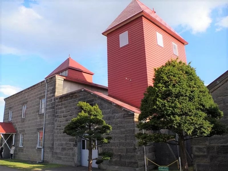 ニッカウヰスキー 蒸溜棟