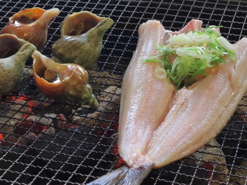 礼文島ウニ丼 炉ばたちどり