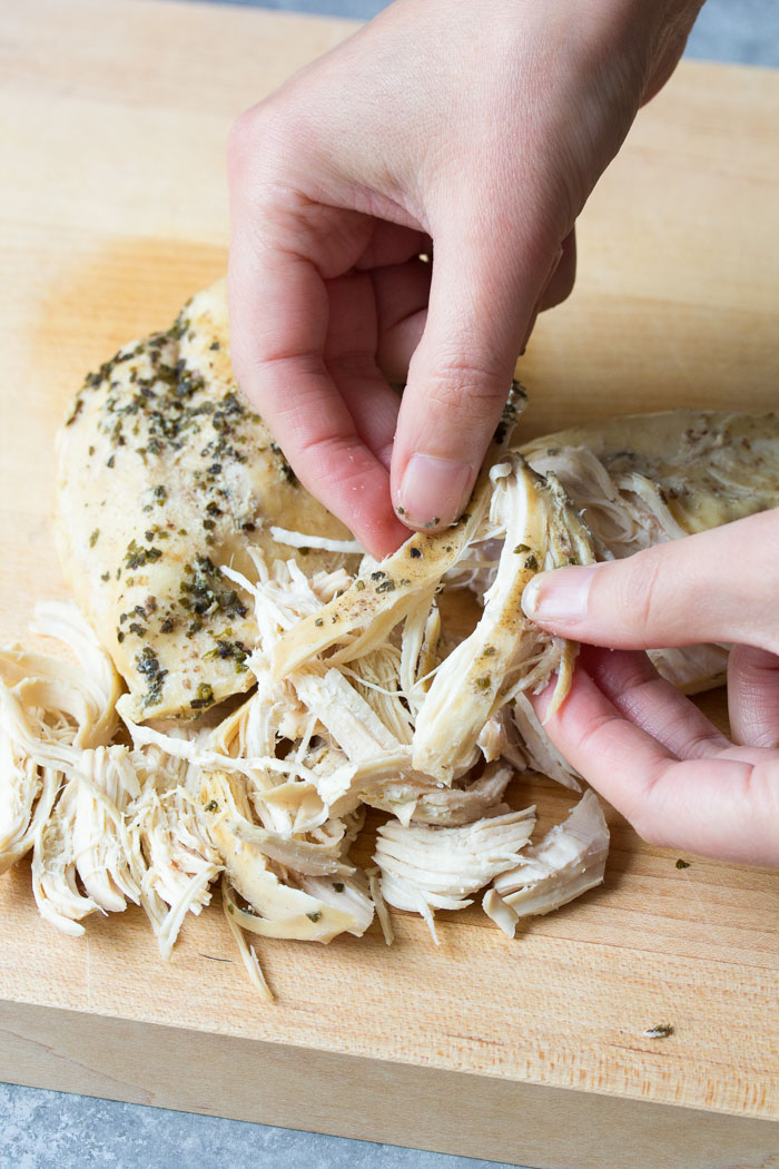 How To Shred Chicken 3 Quick And Easy Ways Kristine S Kitchen