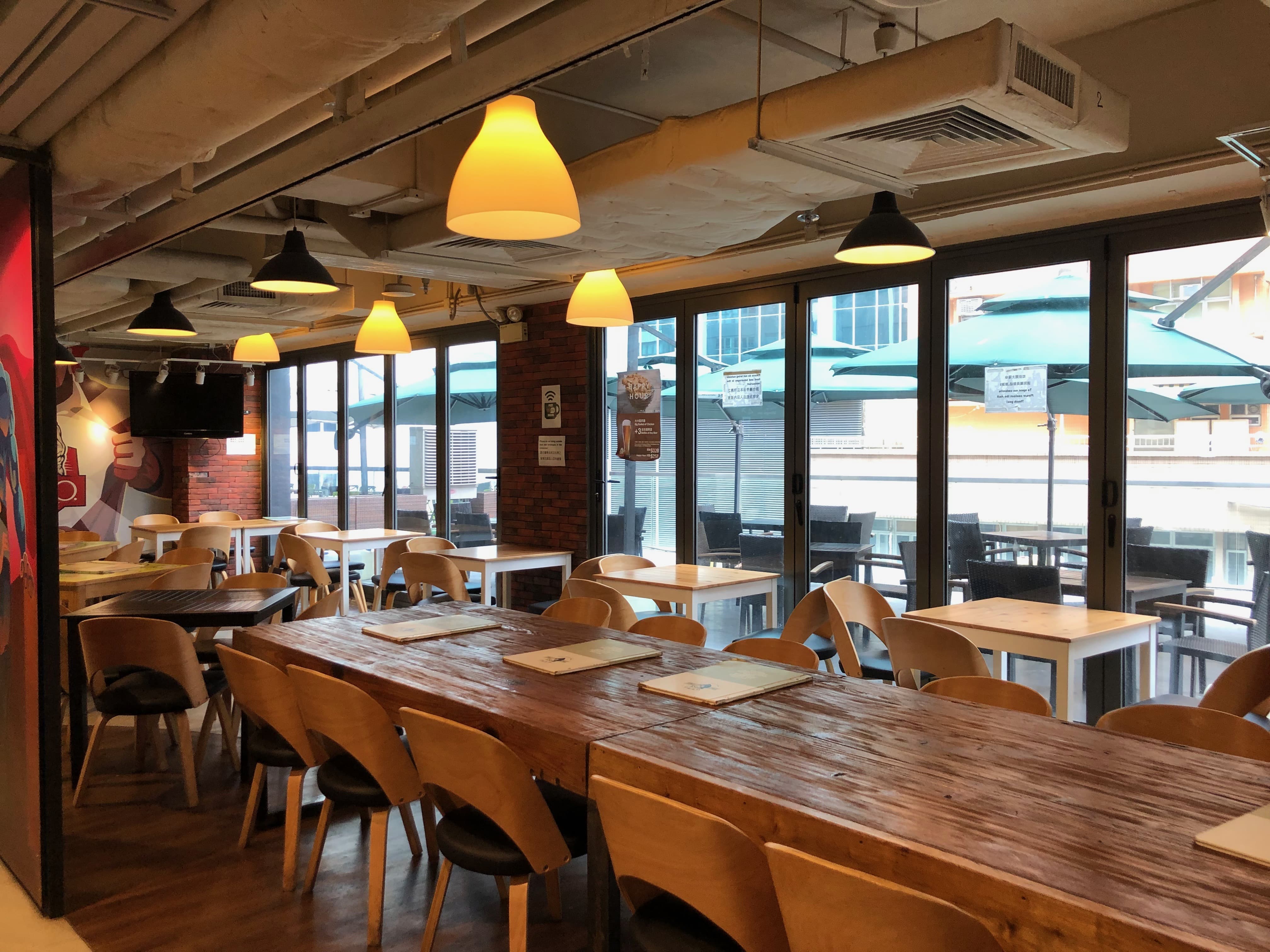 Lai Chi Kok Restaurant With Outdoor For Rent Hong Kong
