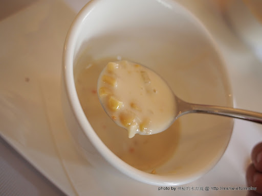 【食記】台中西屯-FiFi ITALIANO RESTAURANT FiFi義大利麵-FiFi GARDEN 菲菲花園 : 簡約恬靜的巷弄人氣餐館! 區域 台中市 披薩 焗烤 義式 西屯區 飲食/食記/吃吃喝喝 麵食類