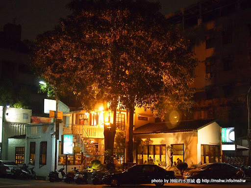 環境還不錯的甜品店! ~ 台中"明森宇治抹茶珈琲手作專賣店"尚德店 下午茶 冰品 北區 區域 台中市 咖啡簡餐 日式 甜點 茶類 輕食 飲食/食記/吃吃喝喝