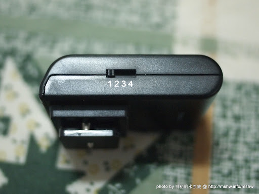 讓你輕鬆離機閃! ~ "Phottix Aster PT-V4 無線閃燈觸發器"開箱 3C/資訊/通訊/網路 嗜好 攝影 新聞與政治 硬體 開箱