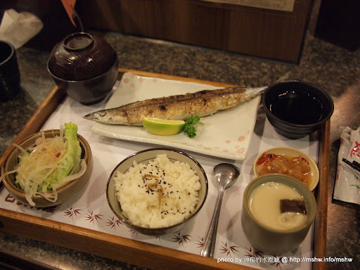 【食記】台中十日町日本料理天津店@北屯 : 平價實惠的日式定食 北屯區 區域 午餐 台中市 壽司 定食 日式 晚餐 飲食/食記/吃吃喝喝