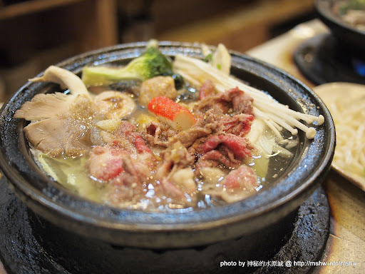 石頭火鍋三十年老店 ~ 台中西區"九冠樓"美村店 中式 區域 台中市 火鍋/鍋物 西區 飲食/食記/吃吃喝喝