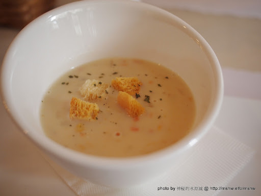 【食記】台中西屯-FiFi ITALIANO RESTAURANT FiFi義大利麵-FiFi GARDEN 菲菲花園 : 簡約恬靜的巷弄人氣餐館! 區域 台中市 披薩 焗烤 義式 西屯區 飲食/食記/吃吃喝喝 麵食類