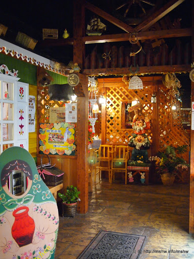 一萬公里外的家鄉味! ~ 台中北屯"廚匠異國料理 Retski's Kitchen"崇德二館 俄式 冰淇淋 北屯區 區域 午餐 台中市 巧克力 排餐 晚餐 甜點 西式 豬排 鐵板料理 飲食/食記/吃吃喝喝