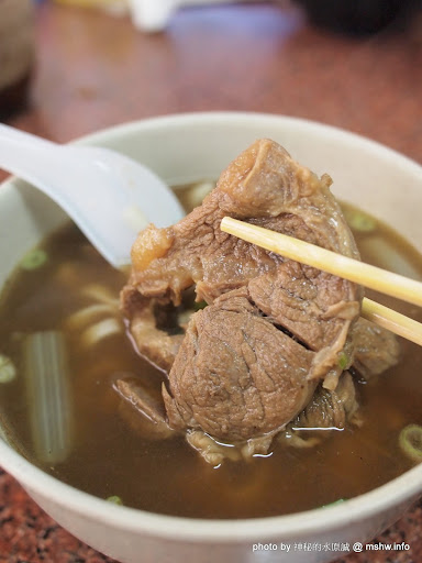 【食記】台中老爺牛肉麵@北區台中二中 : 清燉感的紅燒味..@@|| 中式 北區 區域 午餐 台中市 晚餐 牛肉麵 飲食/食記/吃吃喝喝 麵食類