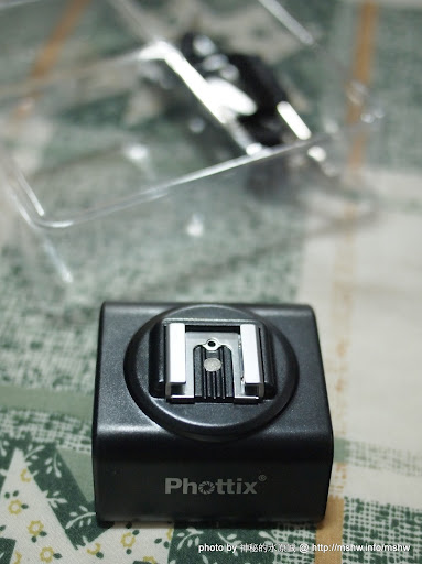 讓你輕鬆離機閃! ~ "Phottix Aster PT-V4 無線閃燈觸發器"開箱 3C/資訊/通訊/網路 嗜好 攝影 新聞與政治 硬體 開箱