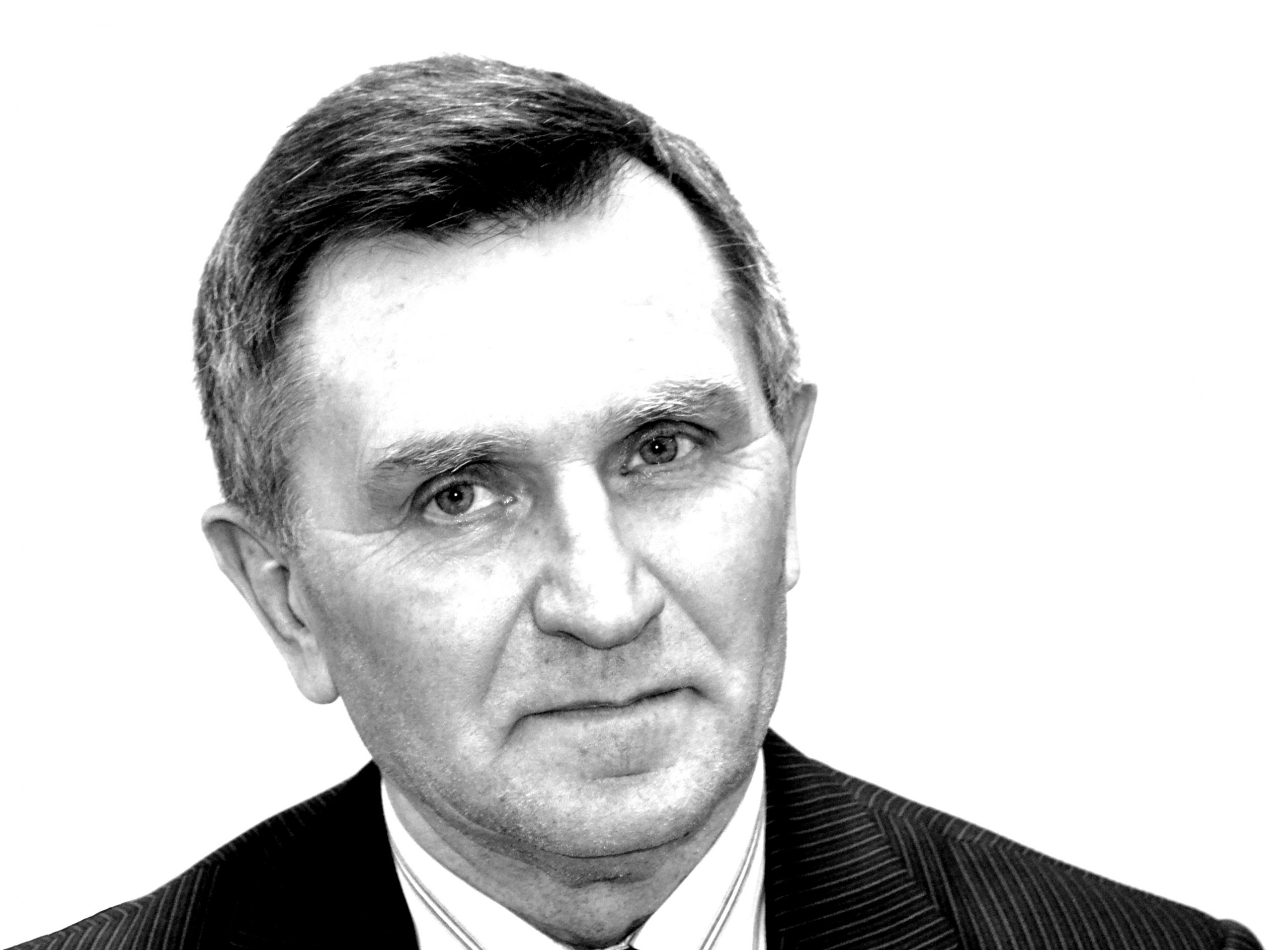 ВалерійГерасимчук ВалерійГерасимчук