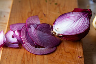 the prettiest red onion
