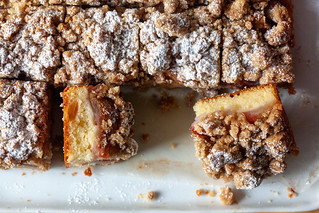 big apple crumb cake