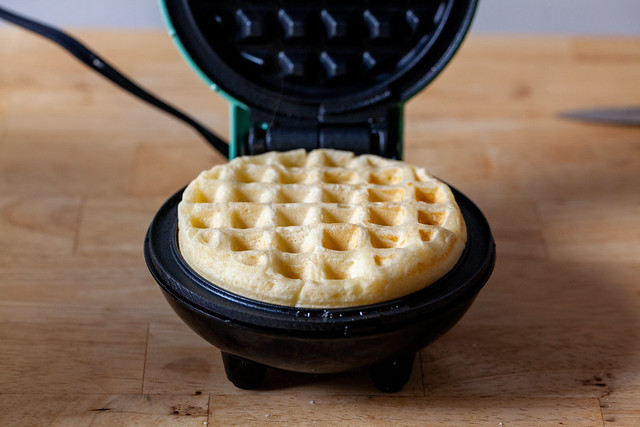 easy freezer waffles-3