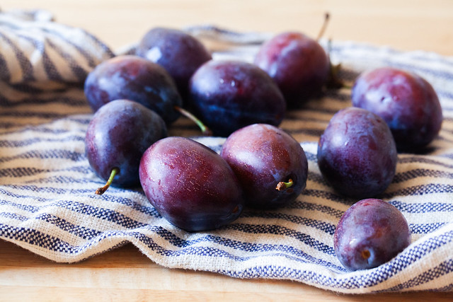 purple plum torte-01