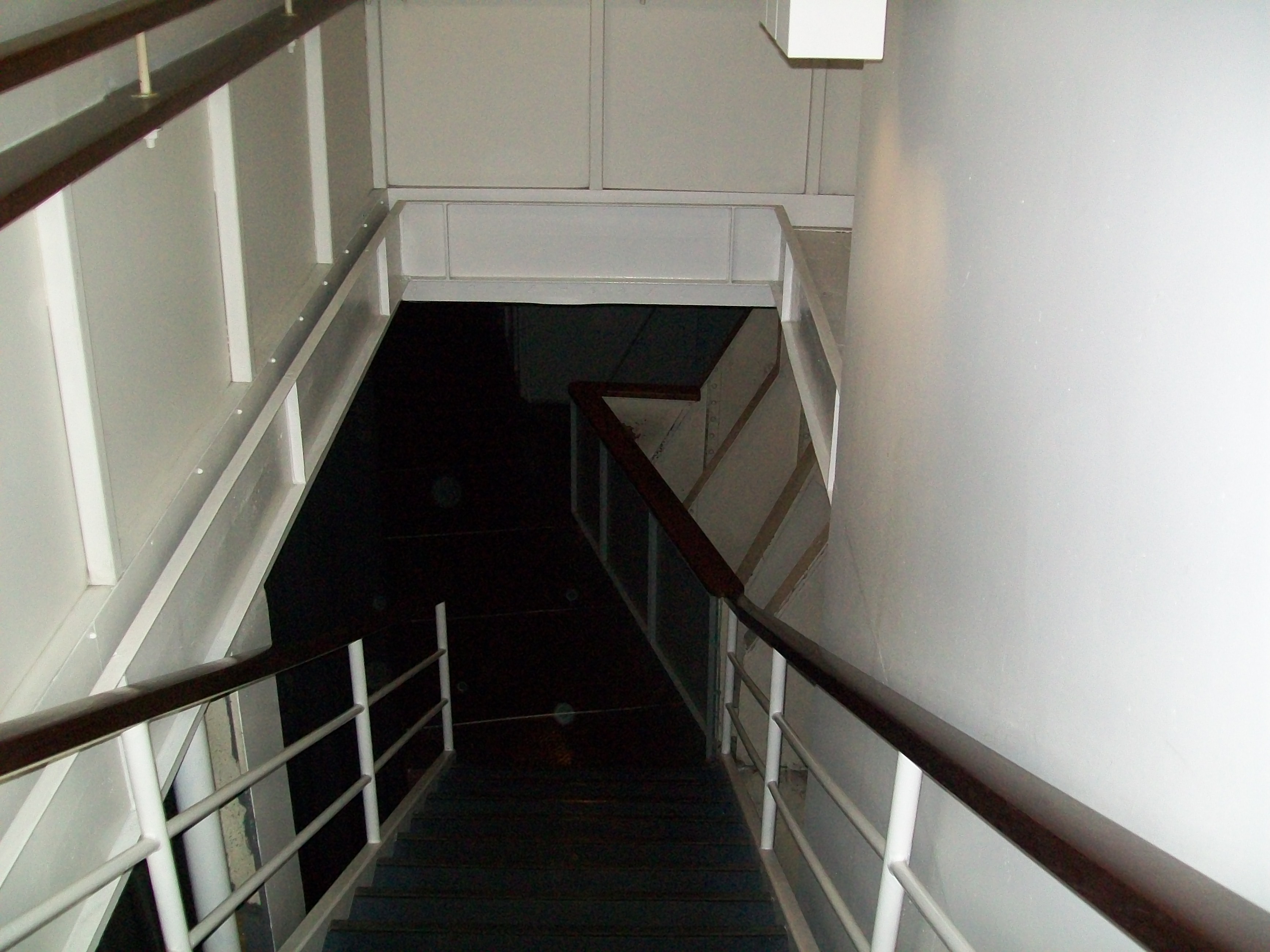 Why The Queen Mary Is Called The World S Most Haunted Ship Live And Learn Journey