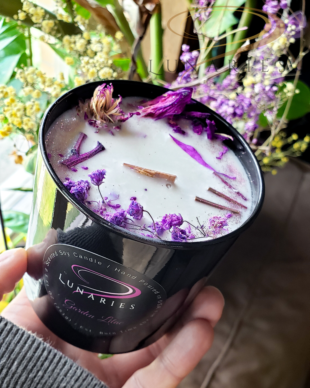 Garden Lilac - Botanical Soy Candle - Image 4