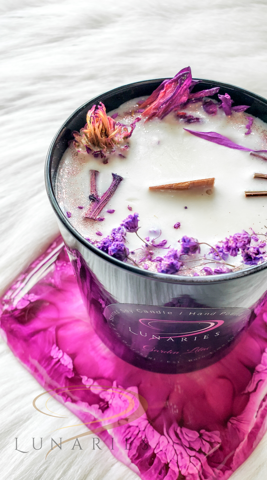 Garden Lilac - Botanical Soy Candle - Image 3