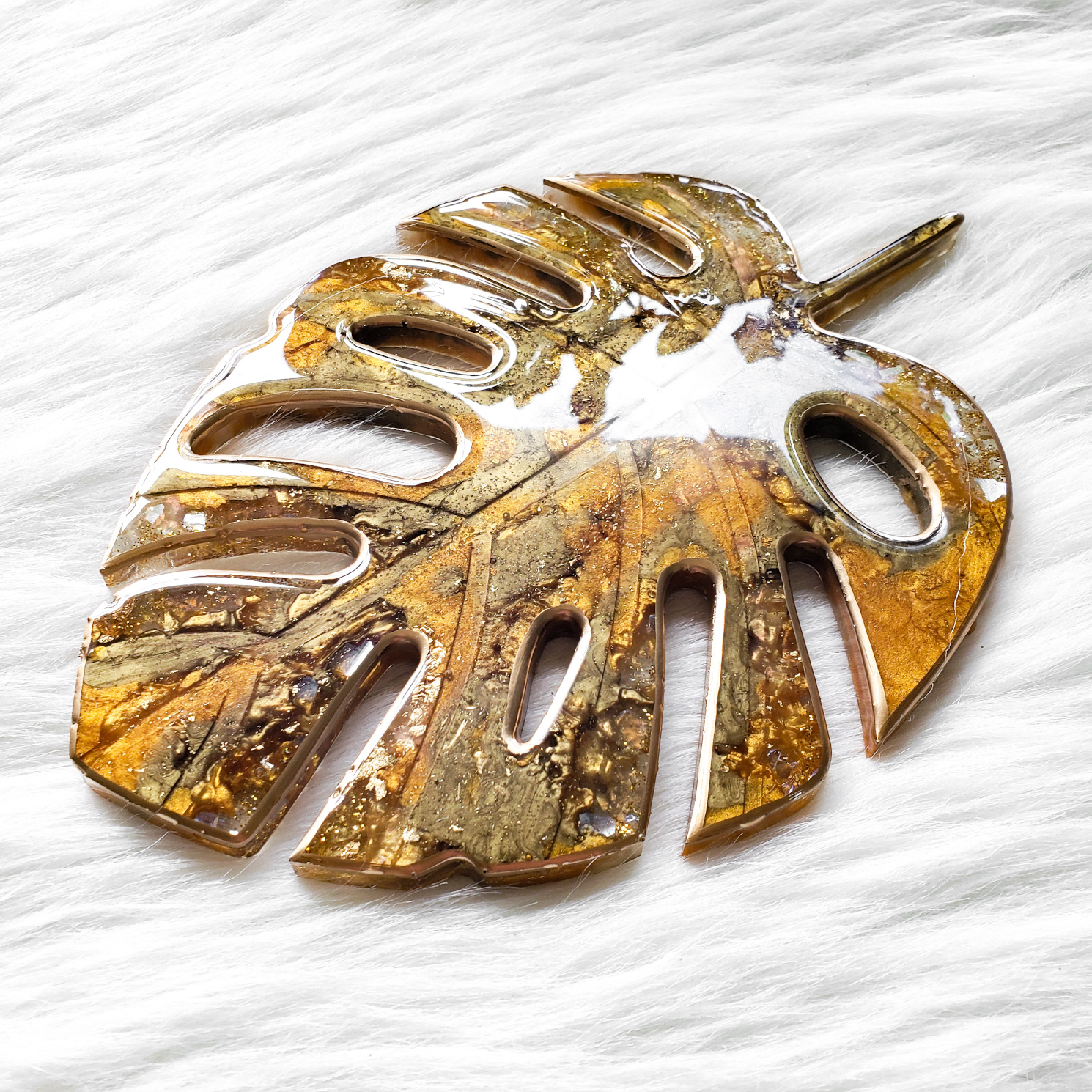 MADE TO ORDER - Monstera Leaf - Gold