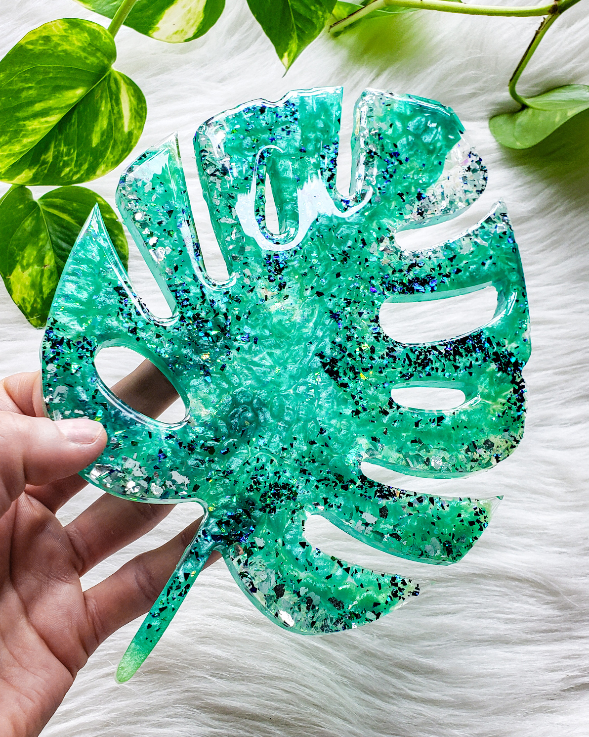 Resin Monstera Leaf - Image 3