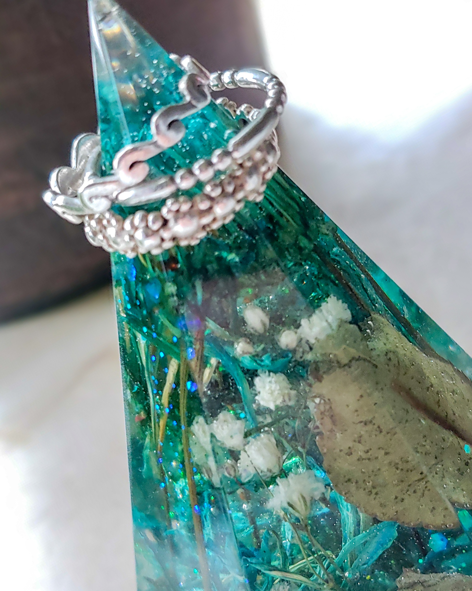 Ring Holder with Preserved Flowers - Image 3