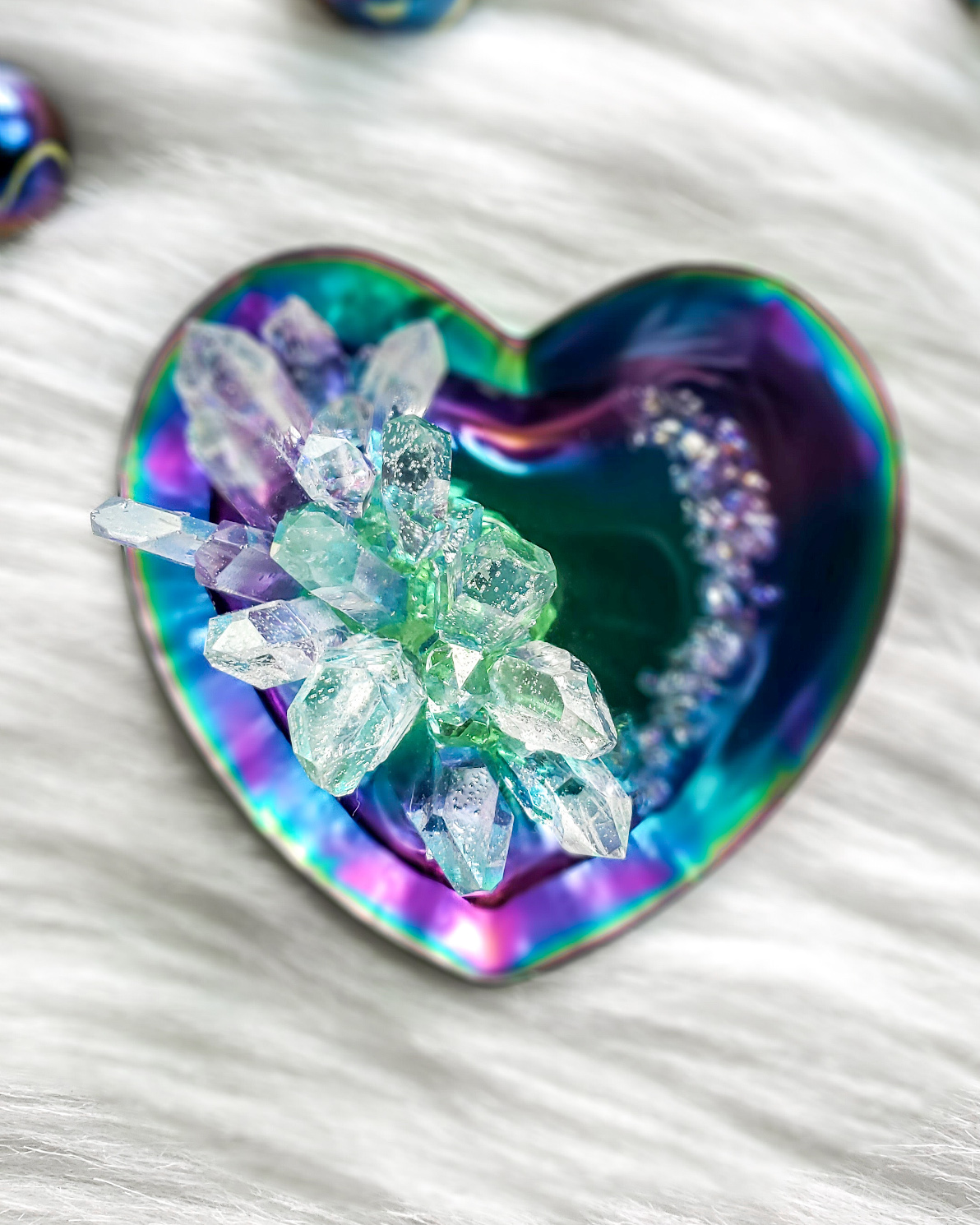 Heart Ring Dish with Resin Crystals - Image 6