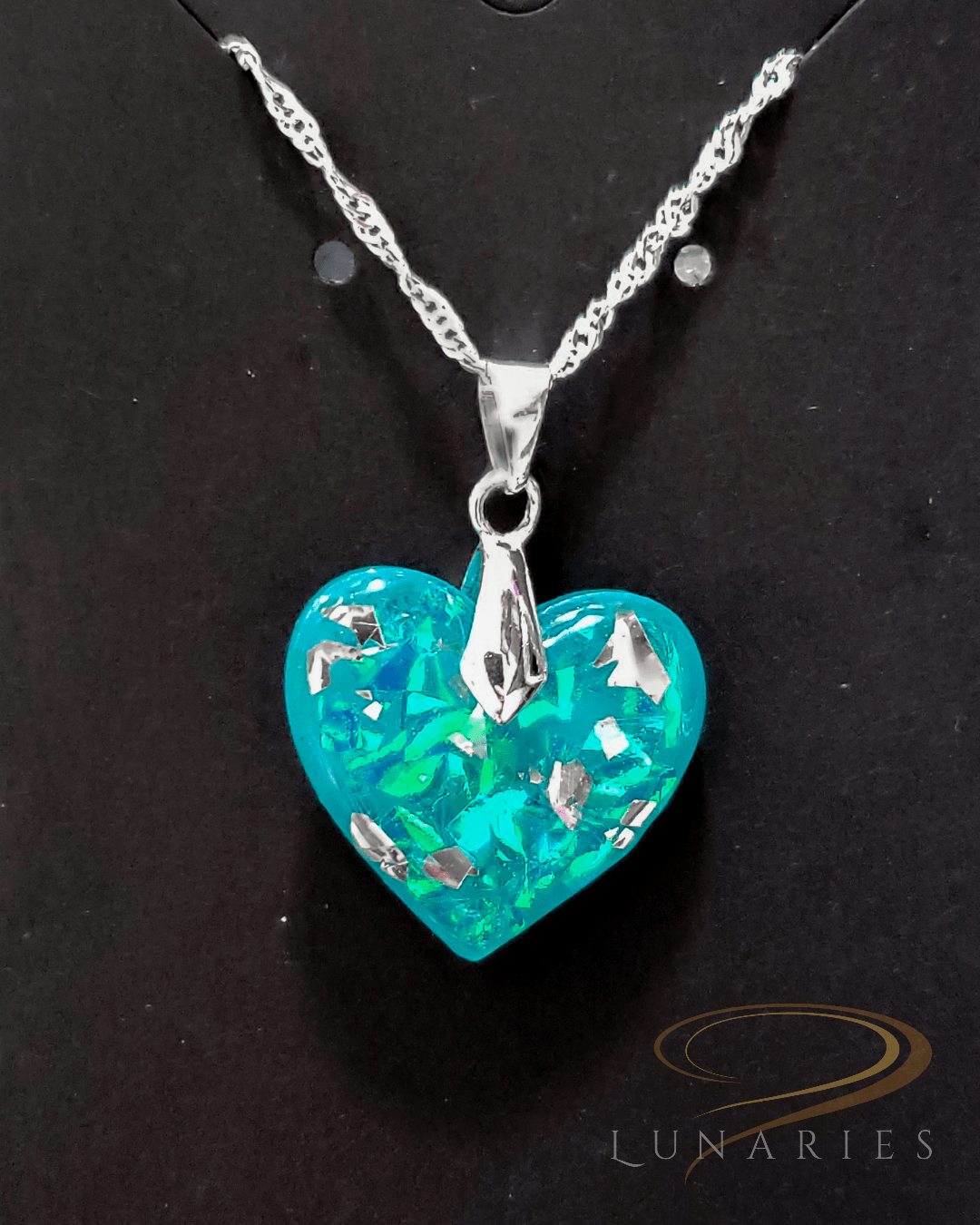Holographic Heart Pendant - Image 2