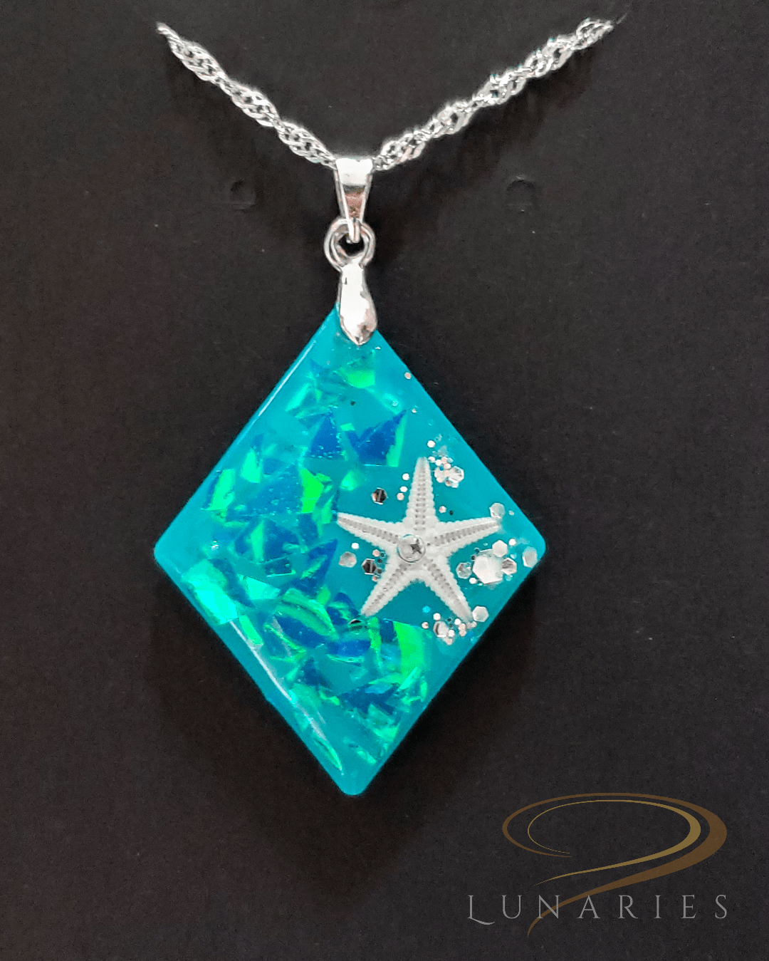 Holographic Starfish Pendant - Image 4