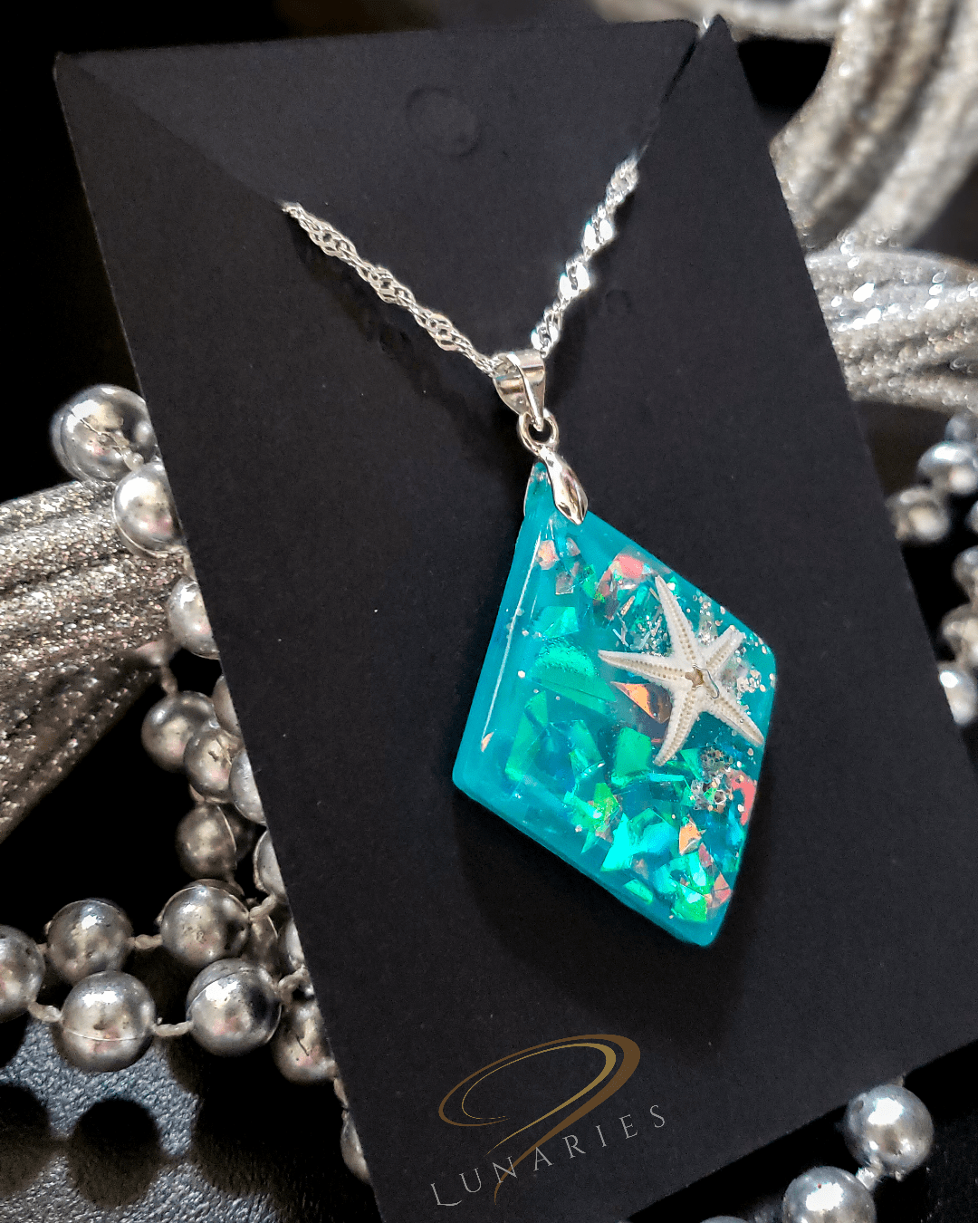 Holographic Starfish Pendant - Image 3