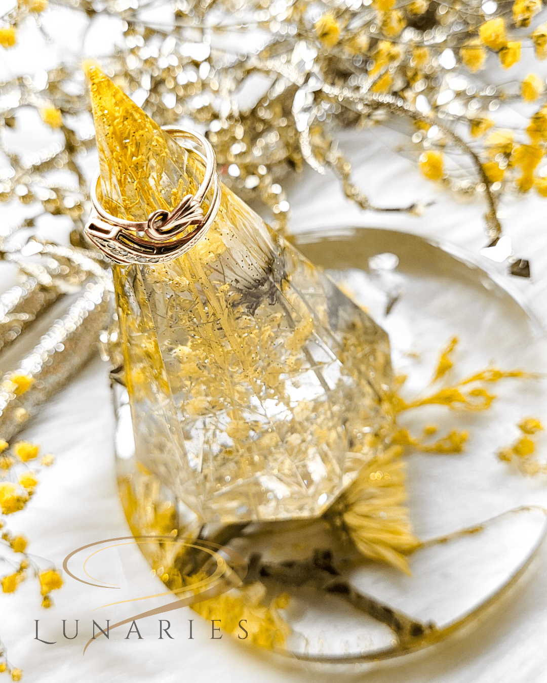 Ring Holder with Dried Flowers - Yellow - Image 4