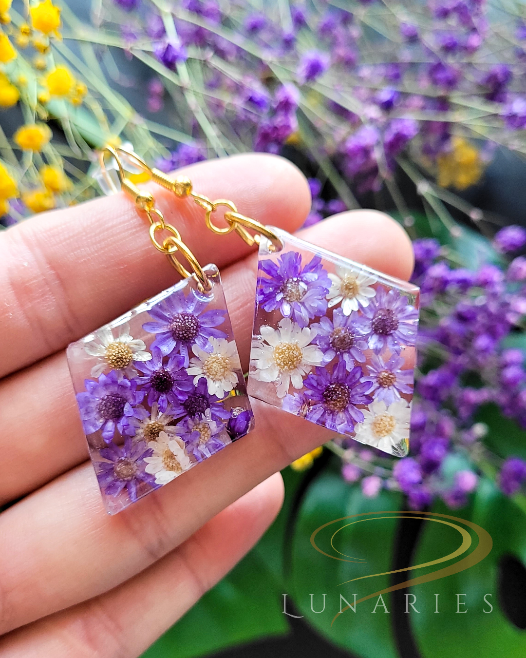 Rhombus Resin Earrings with Purple Flowers - Image 3