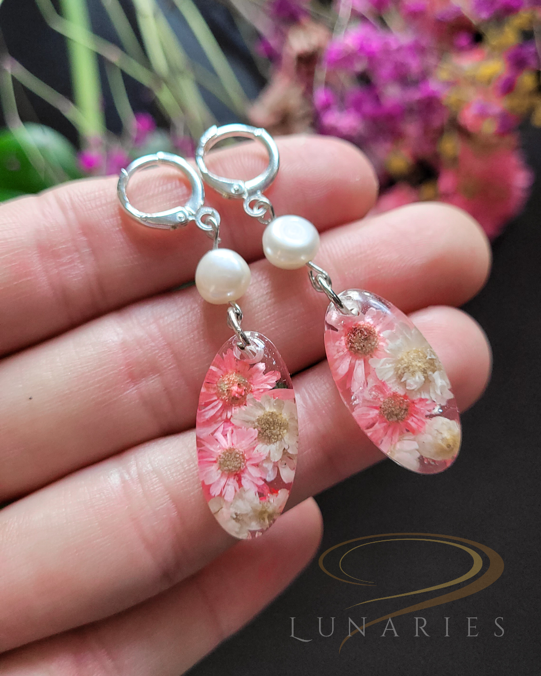 Oval Resin Earrings with Pink Flowers and Faux Pearl - Image 3