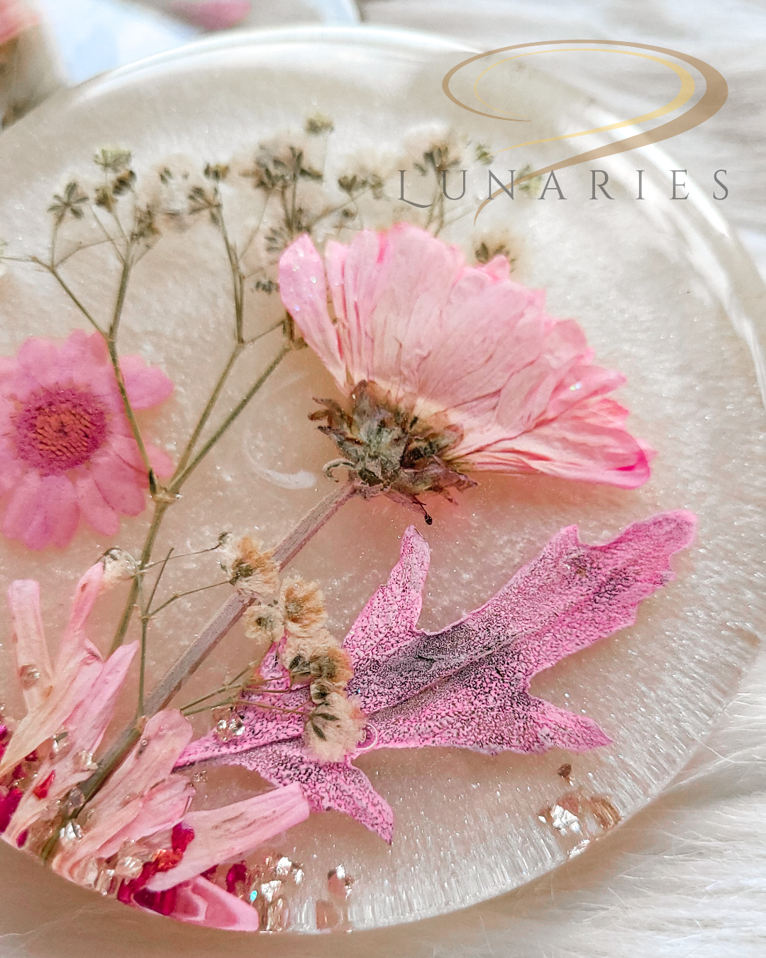 White Pearl & Pink Floral Resin Accent - Image 7
