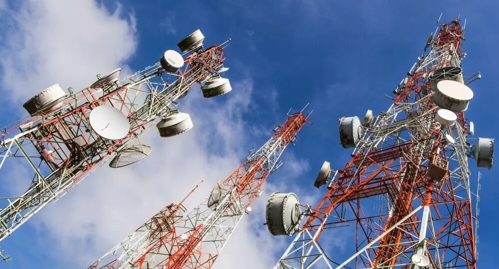 Masts used to illustrate the story
