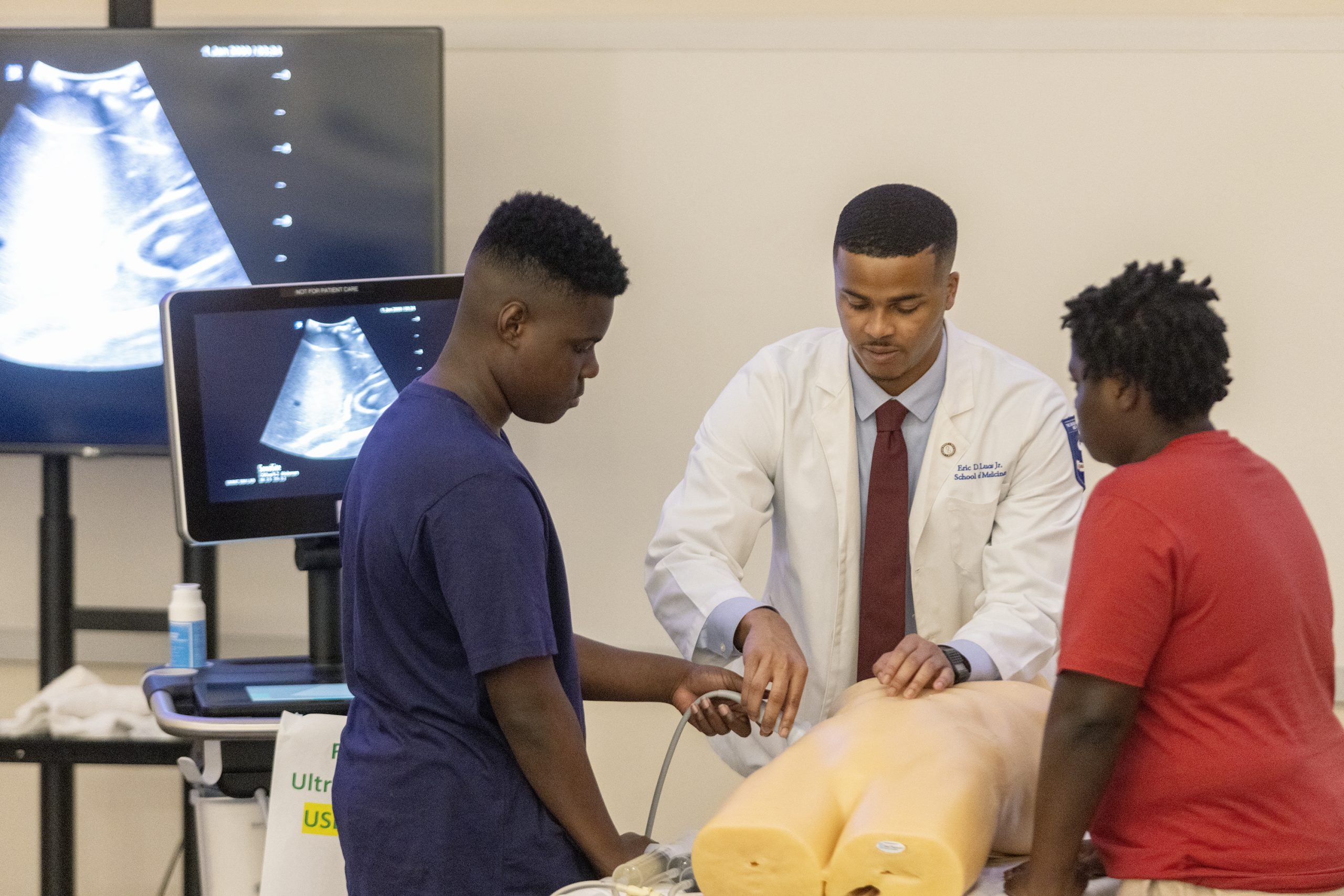 ‘This is where it starts’: UMMC summit aims to increase number of Black men in health care