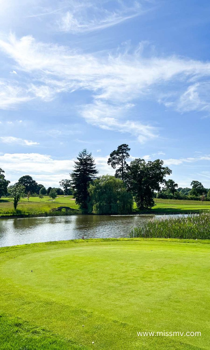 Short overview of The Astbury Golf & Lodge Resort - A Tranquil Retreat in the middle of the nature