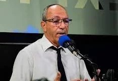 في الخلاف بين جامعة كرة القدم والوزارة: الاستقواء بــ ” الفيفا ” خطر سيادي في الخلاف بين جامعة كرة القدم والوزارة: الاستقواء بــ ” الفيفا ” خطر سيادي
