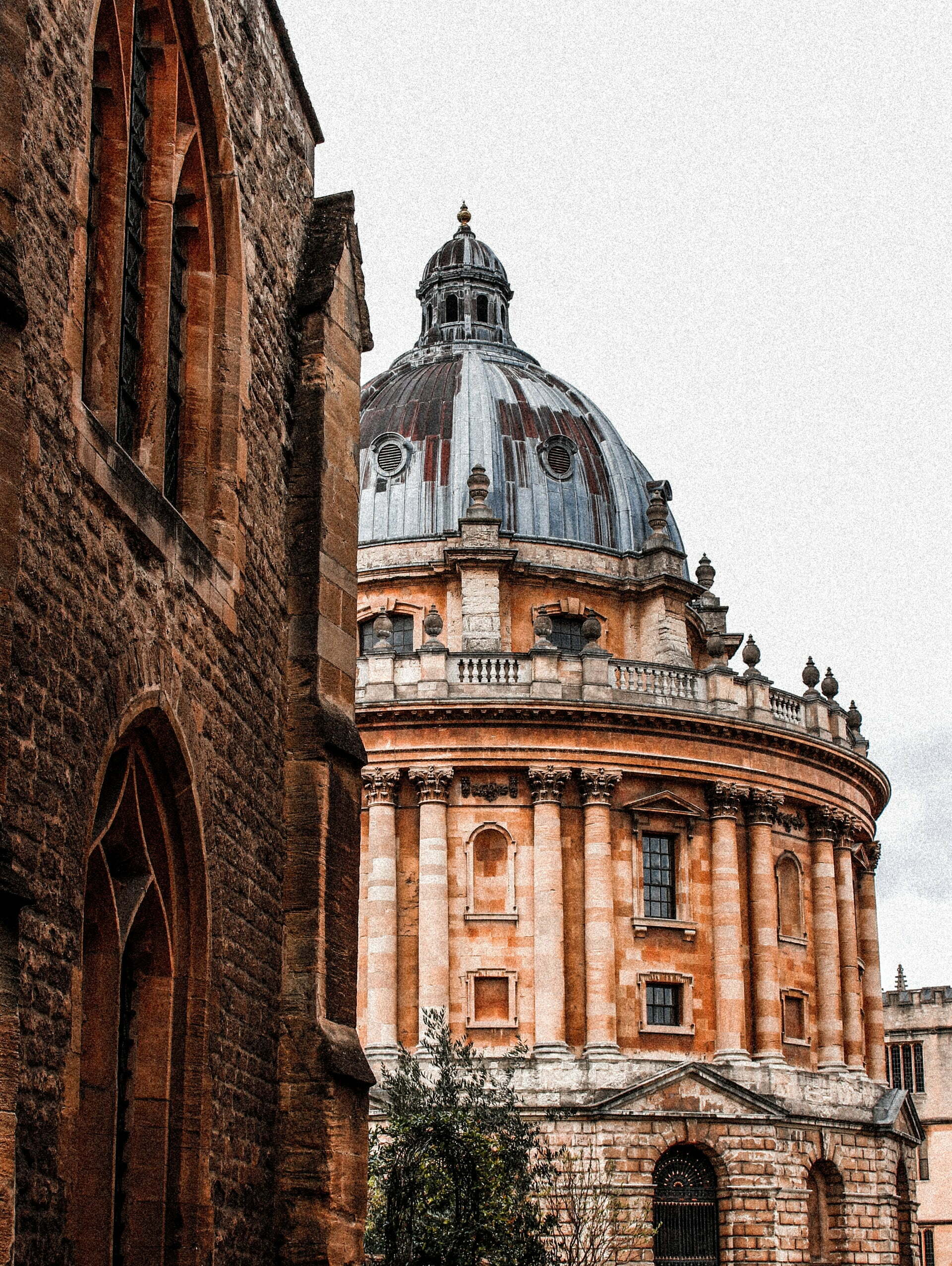 Radcliffe library from an angle, oxford.