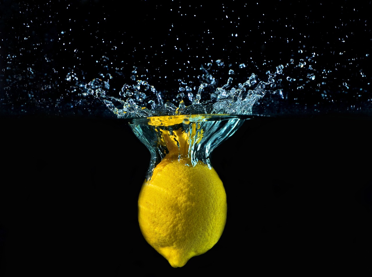Lemon, water, fruit-benefits of lemon for health