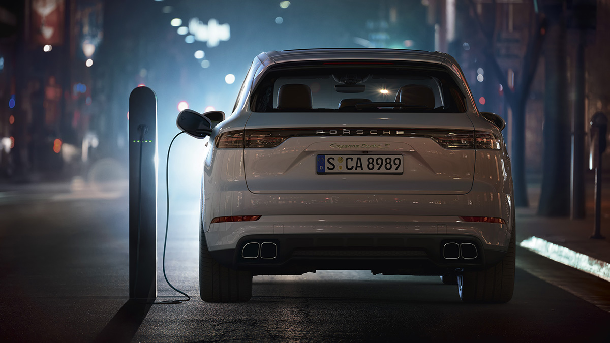 La Porsche Cayenne La Plus Puissante Est Une Variante Hybride Rechargeable Motors Actu