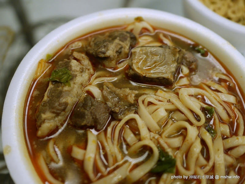 【食記】台中阿喜的店-地獄麻辣乾麵@中區臺中公園&萬代福影城&中華路觀光夜市 : 乏善可陳, 滿漢大餐會比較好吃些 中區 中式 區域 午餐 台中市 台式 夜市小吃 小吃 晚餐 牛肉麵 飲食/食記/吃吃喝喝 麵食類 麻辣
