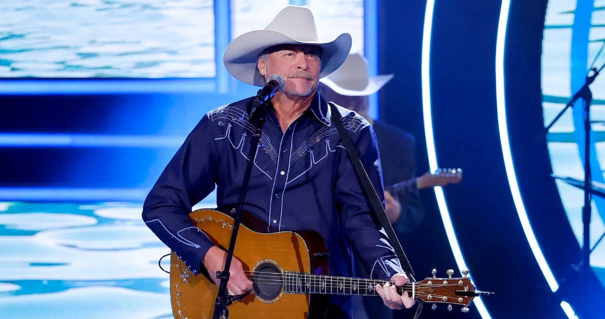Breaking Alan Jackson To Be Honored With Willie Nelson Lifetime Achievement Award At 2022 Cma Awards Music Mayhem Magazine