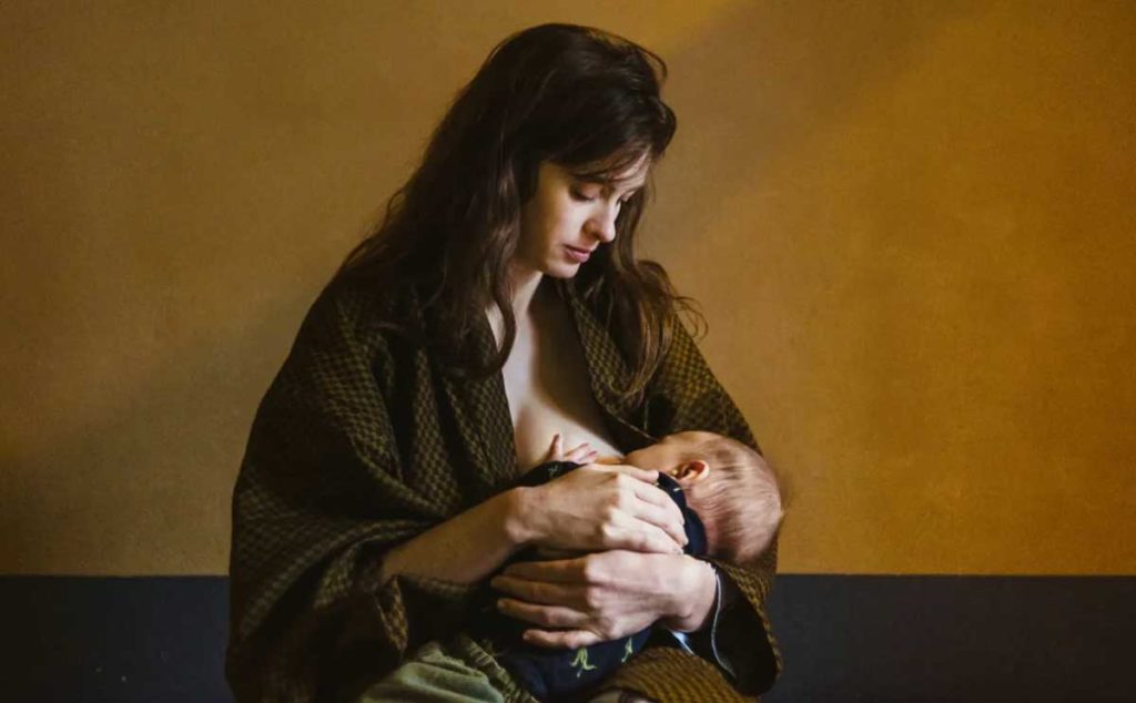 Voila Ce Qui Arrive Quand Vous Mettez Un Oignon Sous Le Lit De Votre Bebe Naturelle Maman