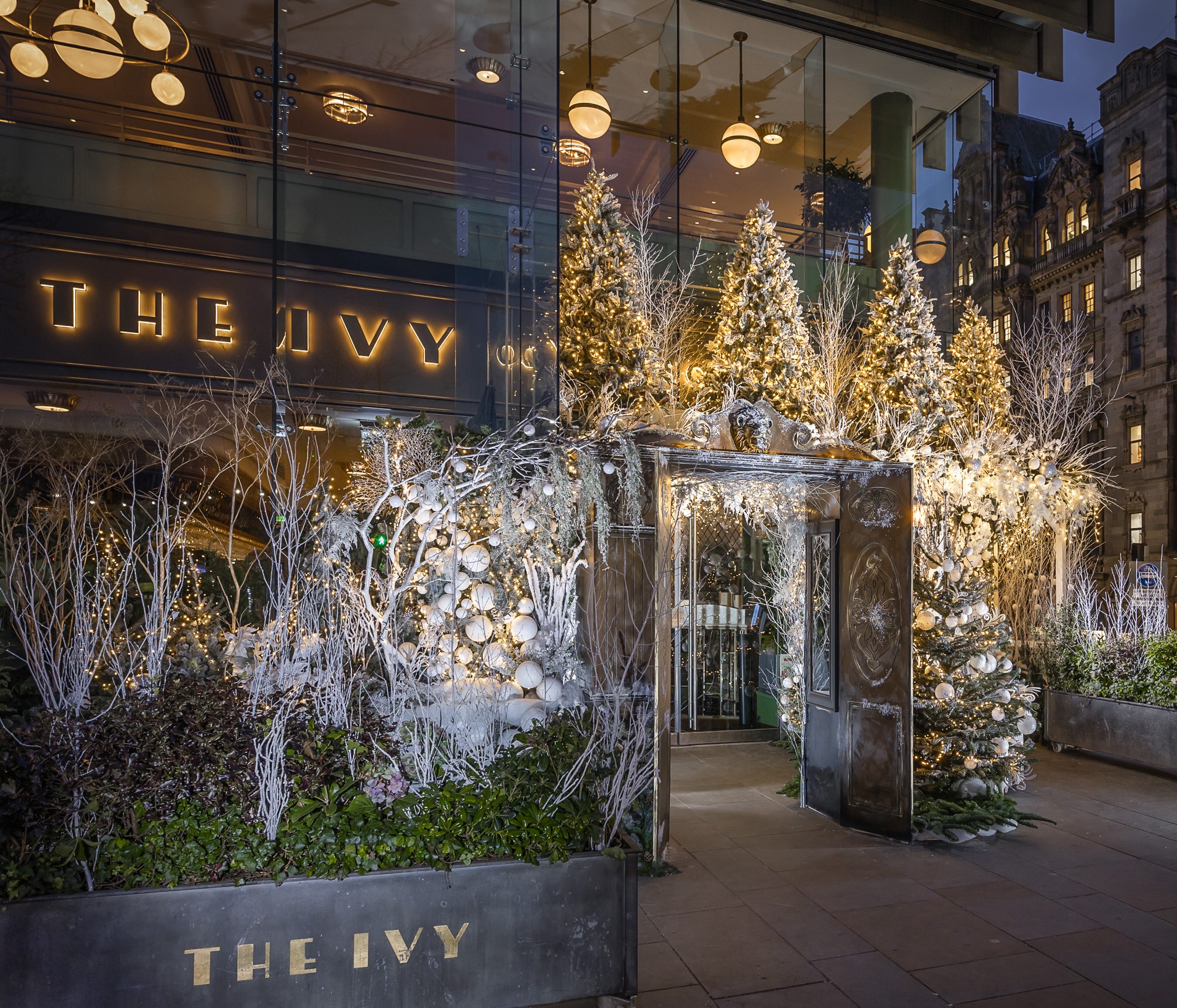 Celebrate A Holly Jolly Christmas With The Ivy On The Square The Nen North Edinburgh News