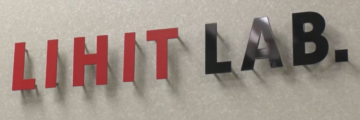 gacchirimonday-lihitlab-bookstand