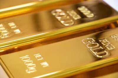 closeup-gendai-gold-rush-japan