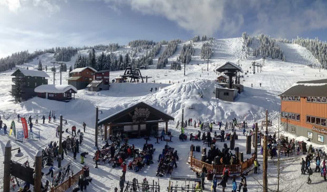 Summit Central Snoqualmie Ski Area North Bend Escapes