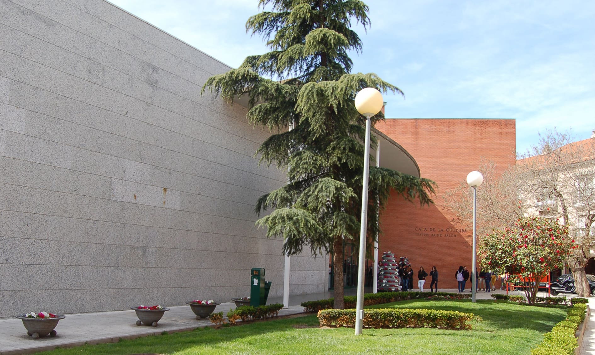 Parla La Casa De La Cultura Acoge A Partir De Este Martes 12 La Exposicion De La Asociacion De Pintores Minerva Noticias Para Municipios