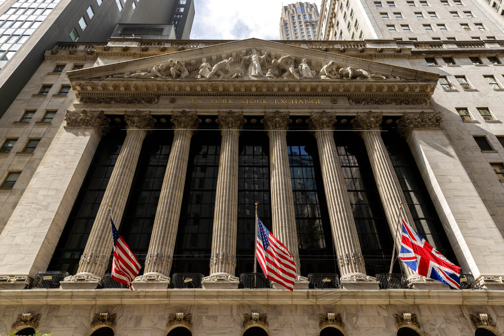 Fri 8 54 Am Us Futures Hold Higher Add To Thursday S Huge Gains Latestfinance News