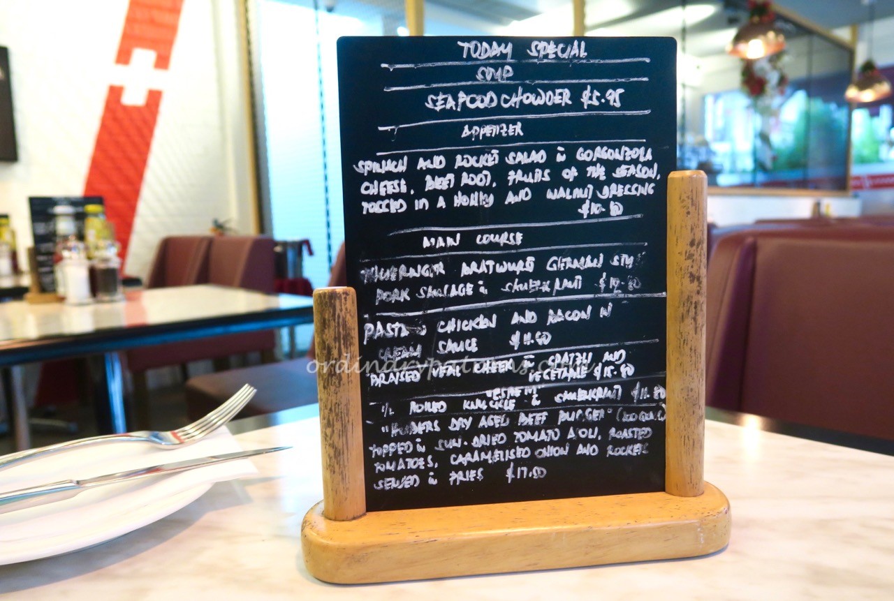 Huber Bistro Singapore - 7
