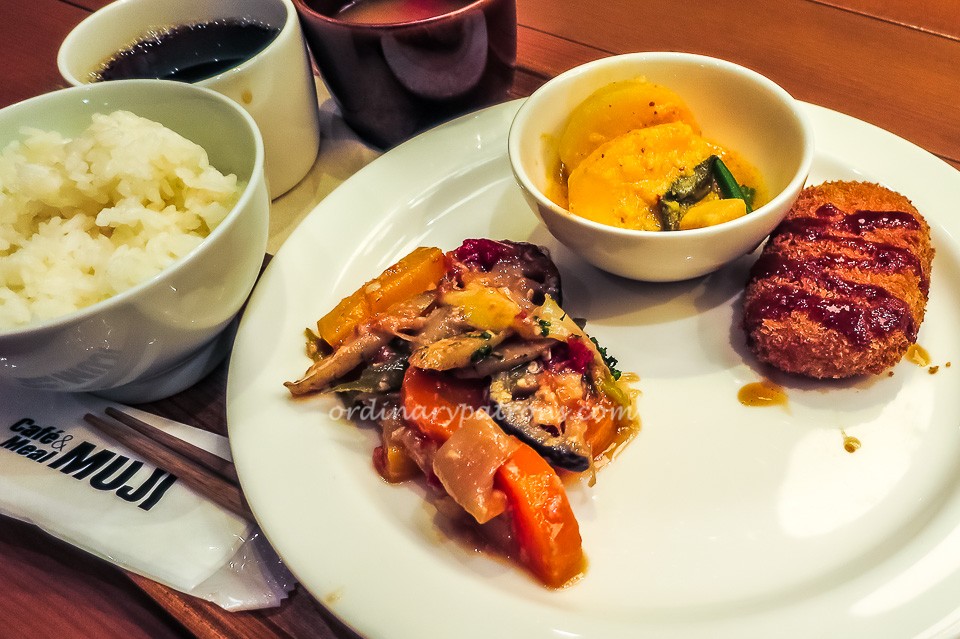 Eating in Cafe & Meal Muji Nagoya